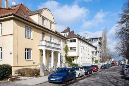 2Bedroom In Historic Villa Near Nymphenburg Palace München Buitenkant foto